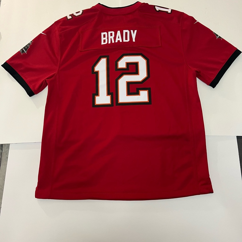 Tom Brady Tampa Bay Buccaneers Nike NFL Youth Jersey Size XL Like New - Picture 3 of 9
